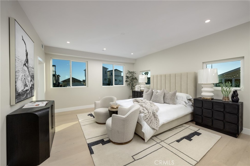 16811 14th Property Photo 11