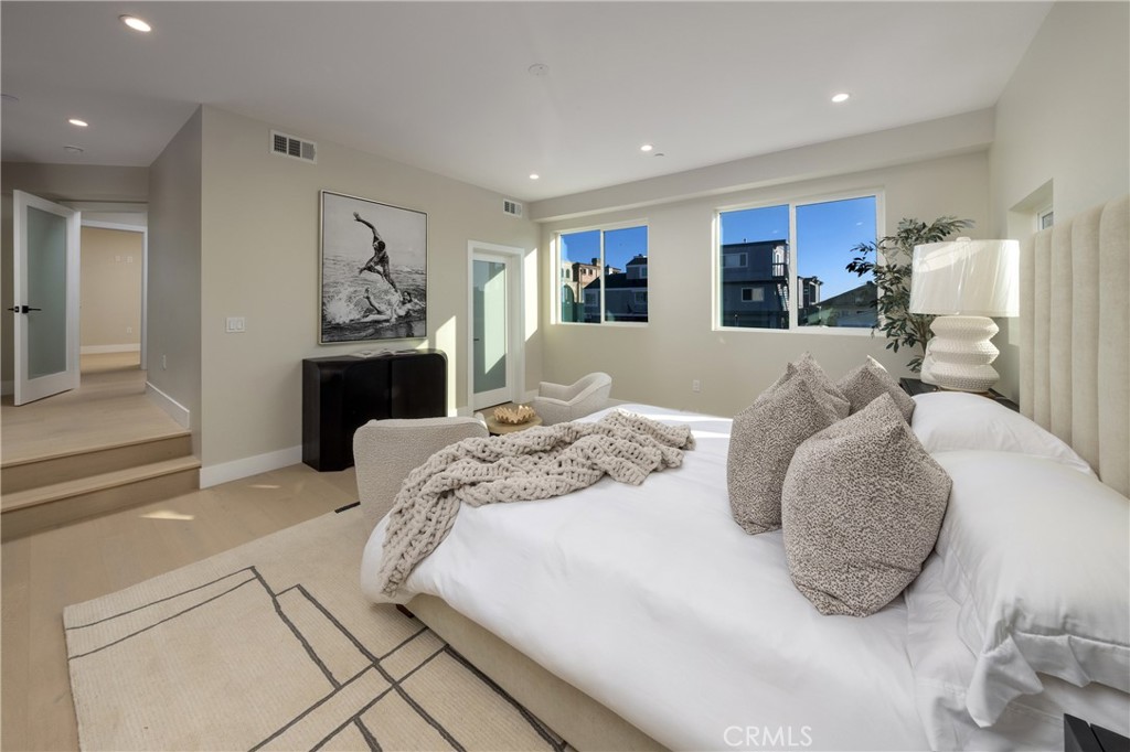 16811 14th Property Photo 12