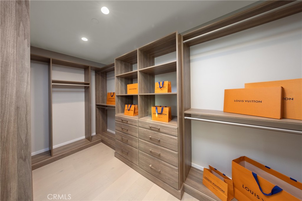 16811 14th Property Photo 13