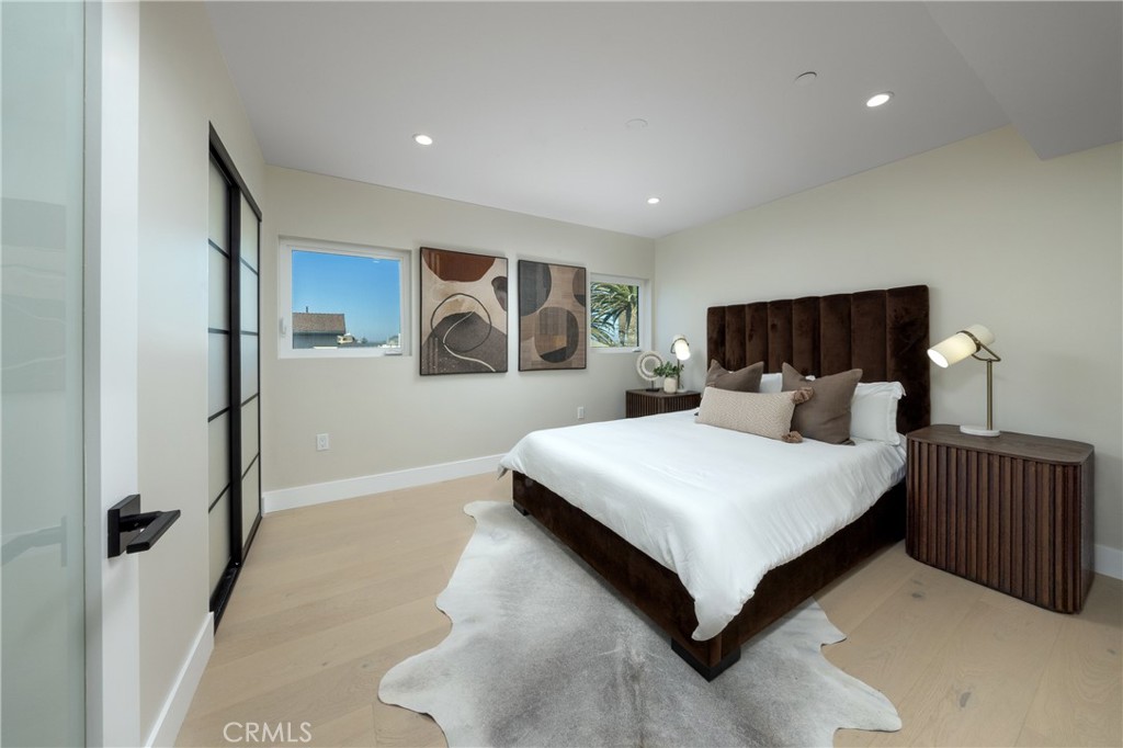16811 14th Property Photo 17