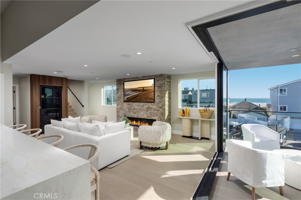16811 14th Property Photo 32