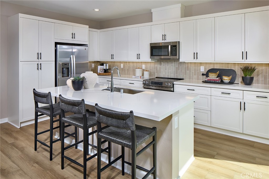 12717 Sahara Street Property Photo 6