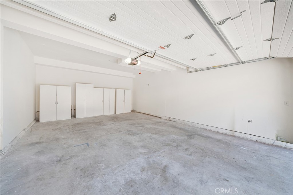 2960 Champion 904 Property Photo 30
