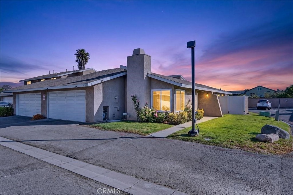 44535 La Paz Rd A Property Photo 1