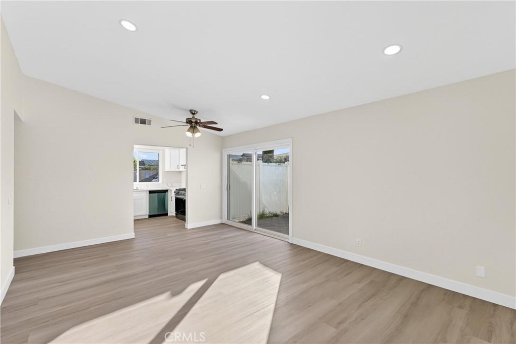44535 La Paz Rd A Property Photo 2