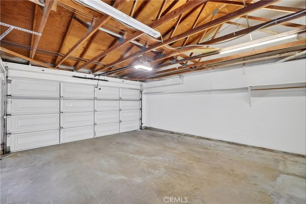 44535 La Paz Rd A Property Photo 15