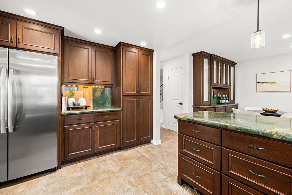6792 Loyola Drive Property Photo 17