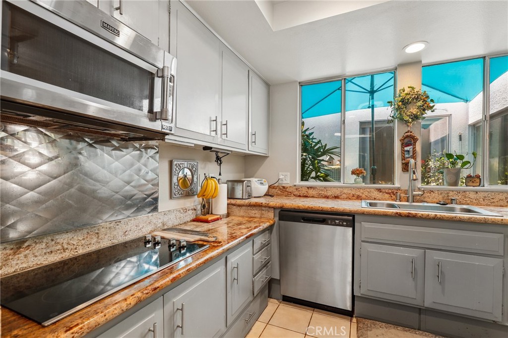 740 Avenida Majorca B Property Photo 15
