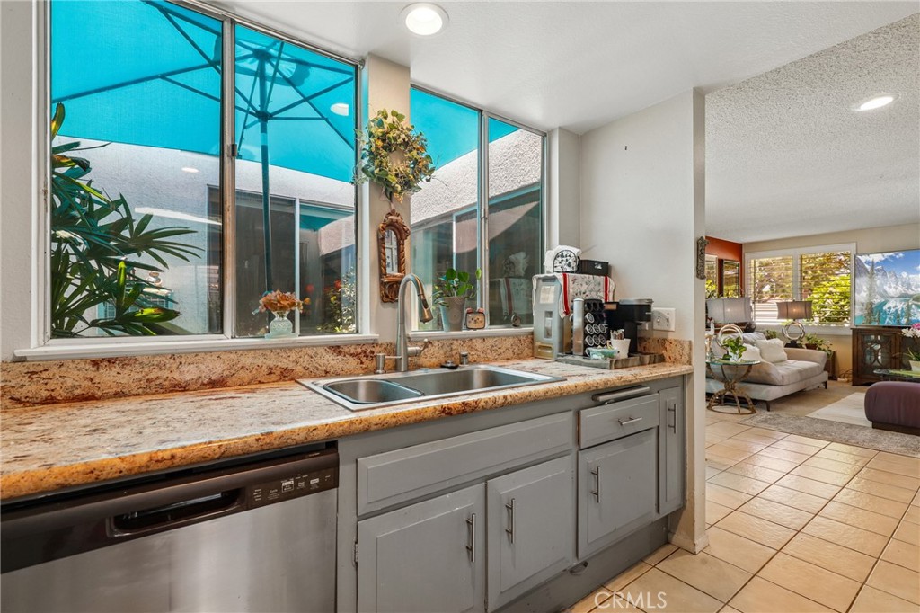 740 Avenida Majorca B Property Photo 16