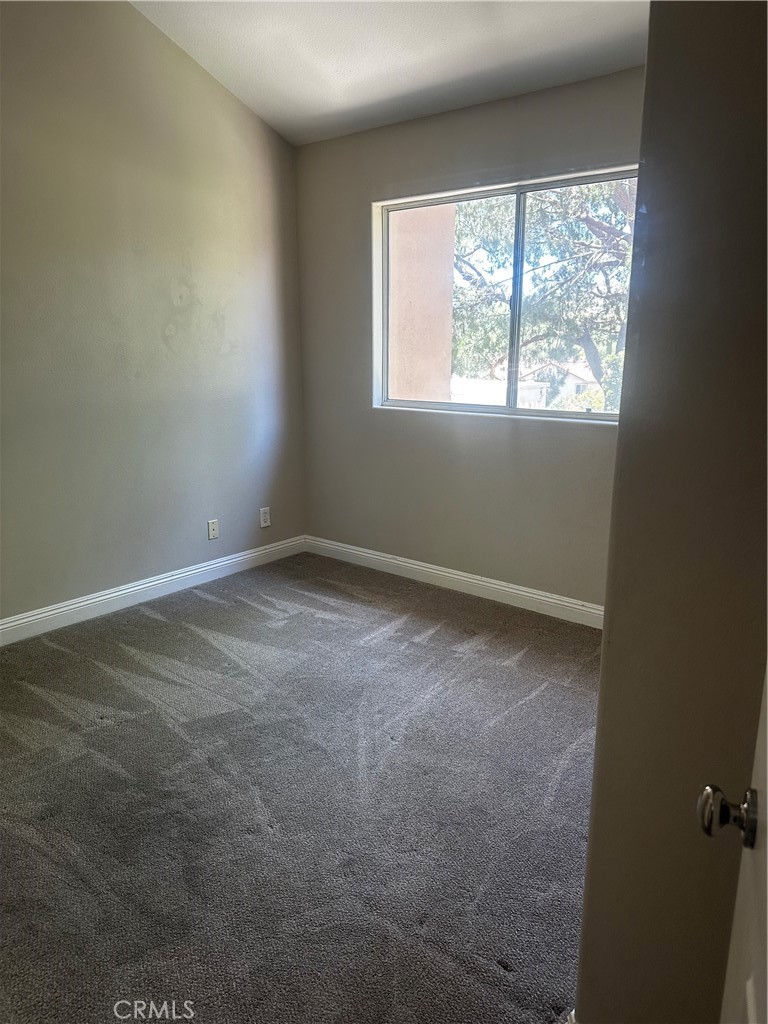 27 Gauguin Circle Property Photo 8