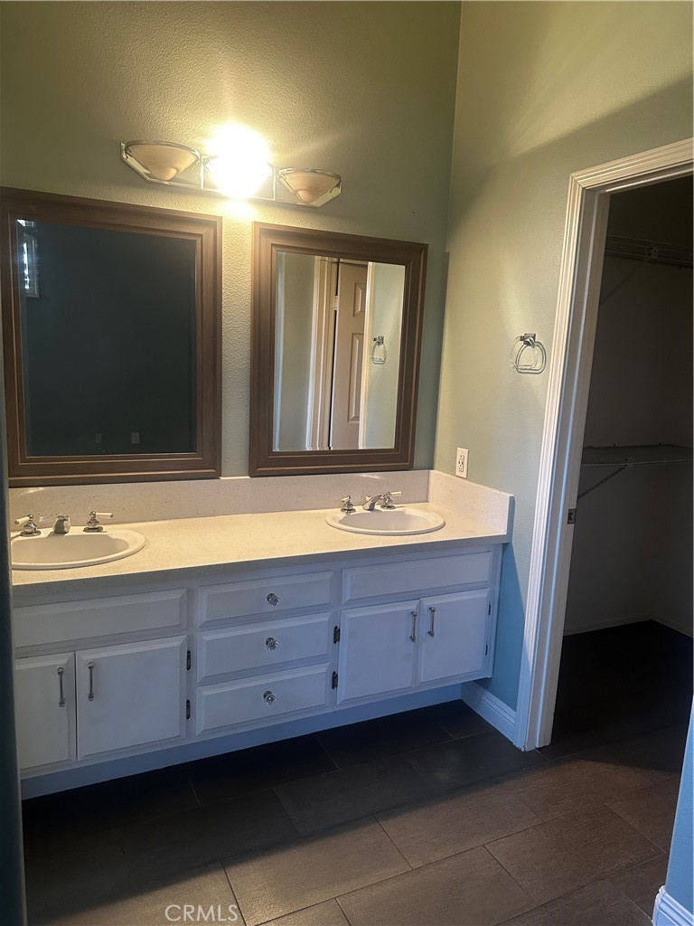27 Gauguin Circle Property Photo 12