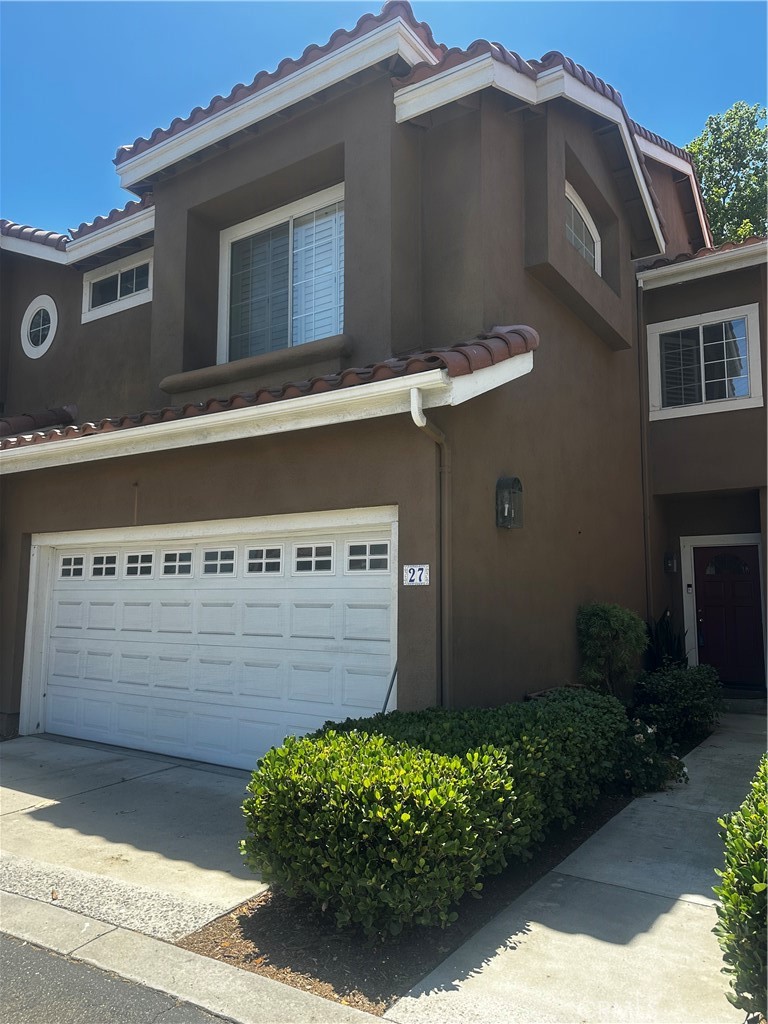 27 Gauguin Circle Property Photo 14