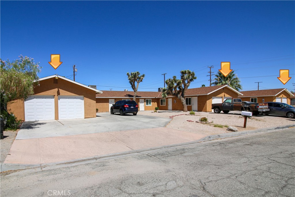 6424 Athol Property Photo 2