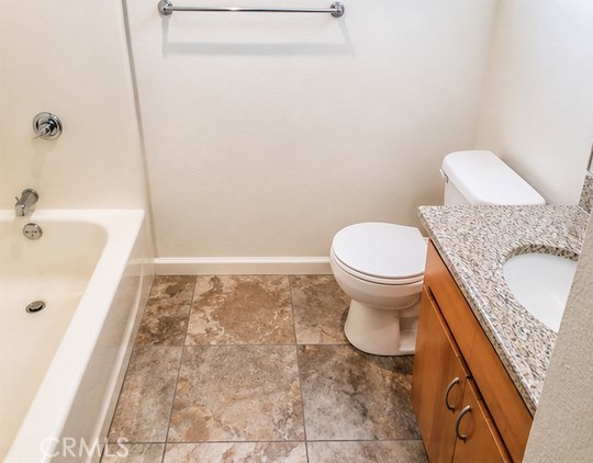 6424 Athol Property Photo 6