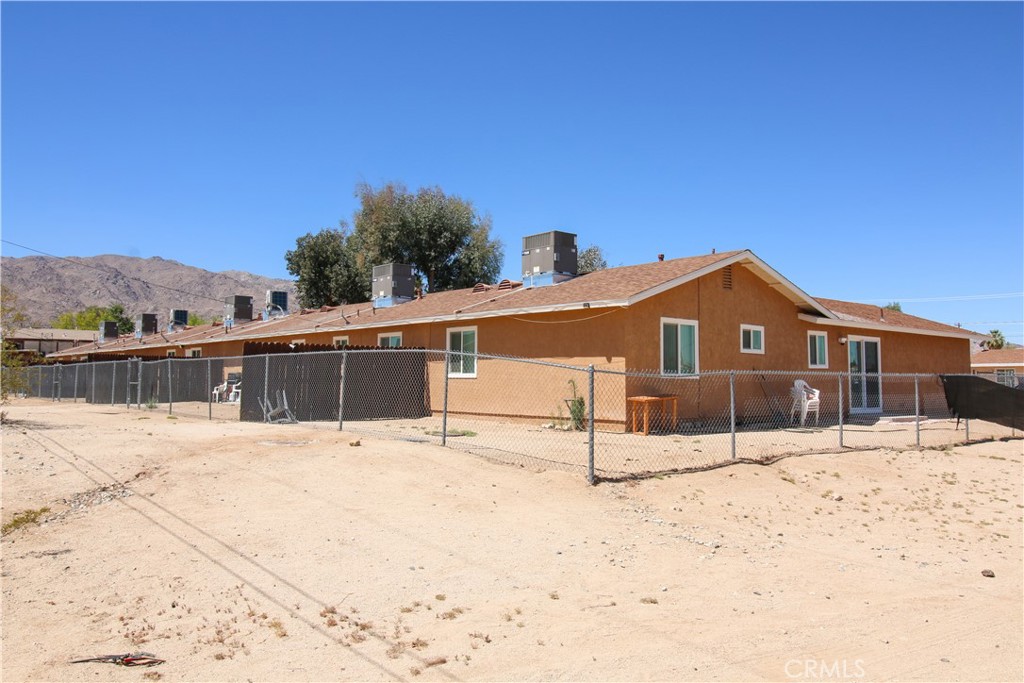 6424 Athol Property Photo 9
