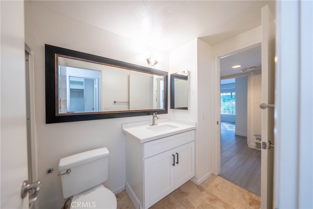 71 Woodleaf Property Photo 10