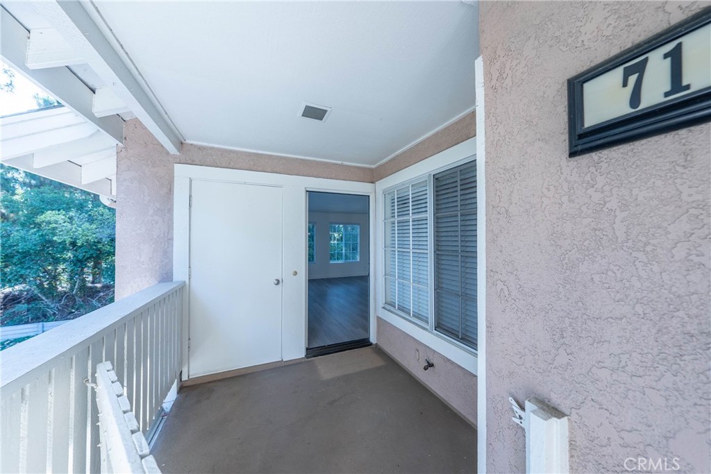 71 Woodleaf Property Photo 12