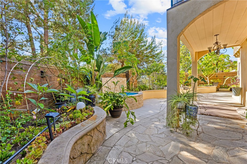 21 Rose Trellis Property Photo 60