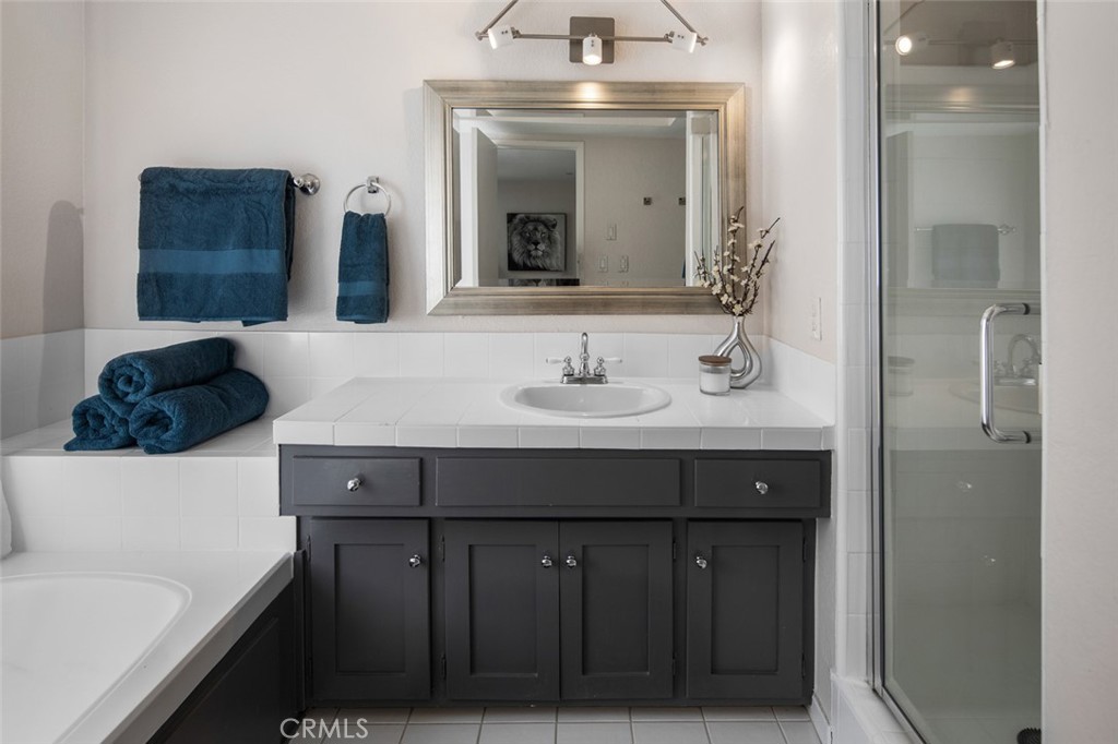 10365 Almayo Avenue 6 Property Photo 17