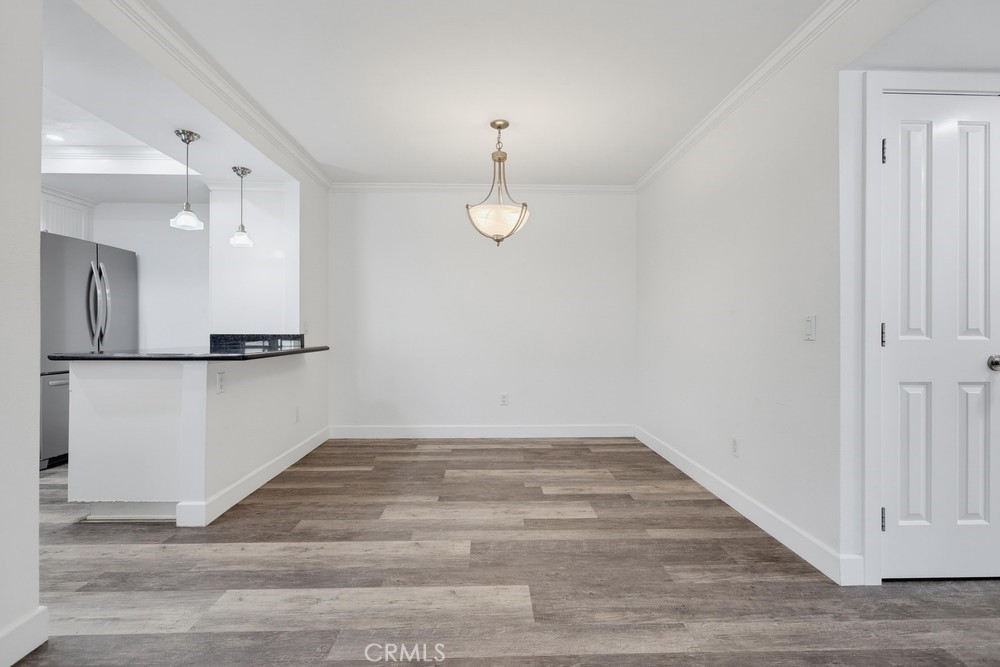 23411 Cambridge Property Photo 9