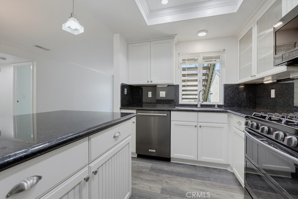 23411 Cambridge Property Photo 16