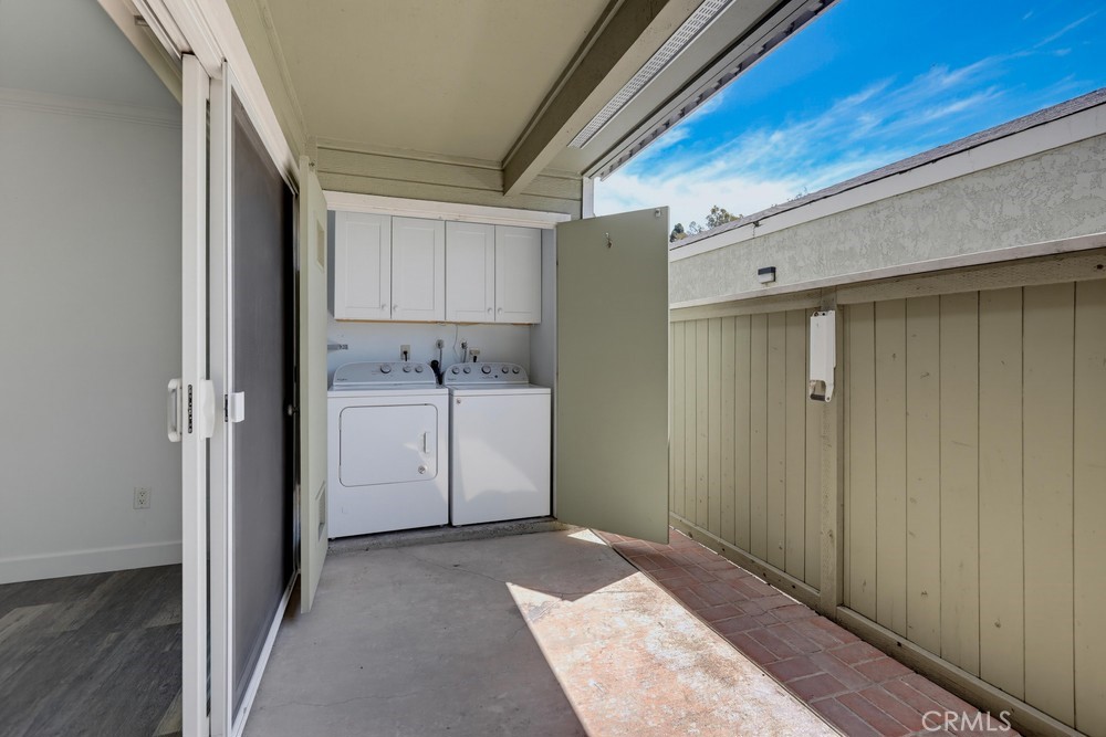 23411 Cambridge Property Photo 37
