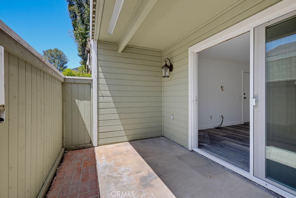 23411 Cambridge Property Photo 39