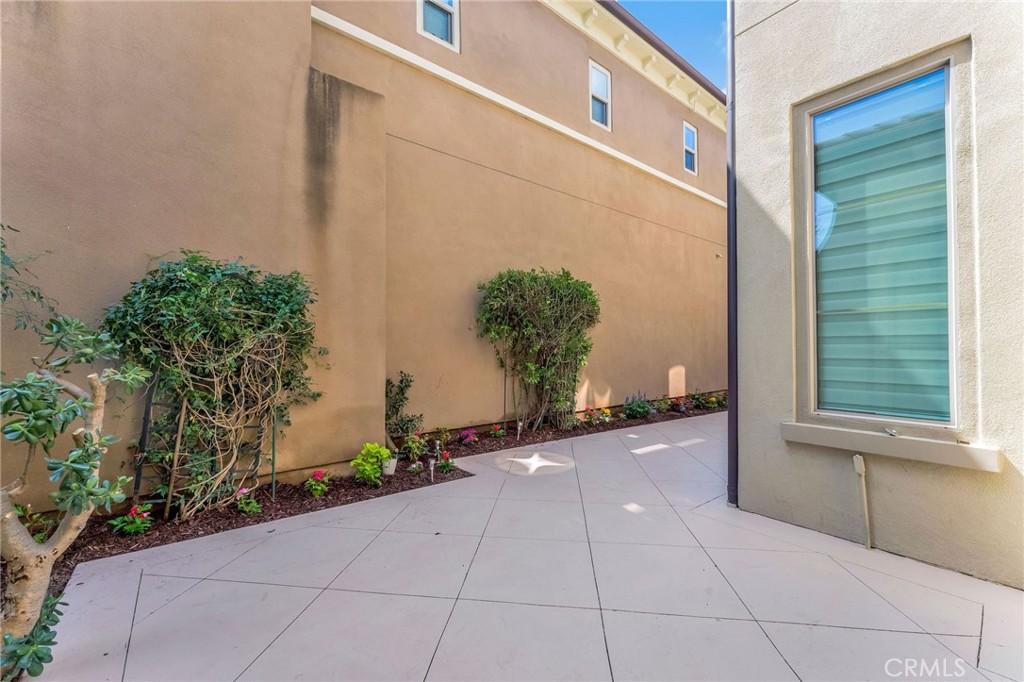 76 Canal Property Photo 4