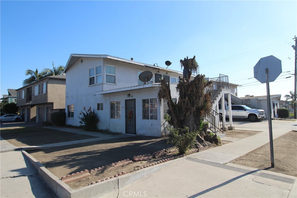 4954 Tweedy Boulevard B Property Photo 1