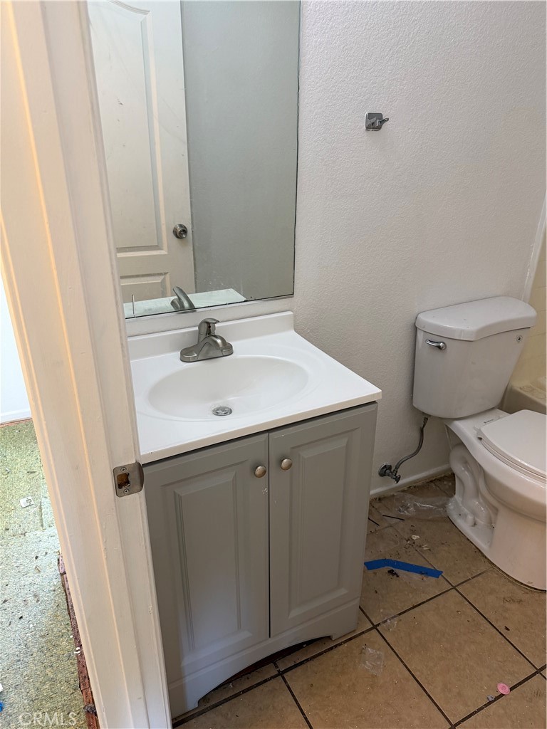 38708 Larkin Property Photo 7