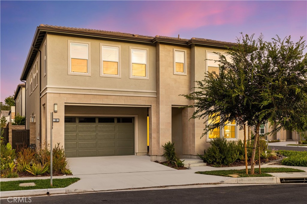 100 Walworth Property Photo 3