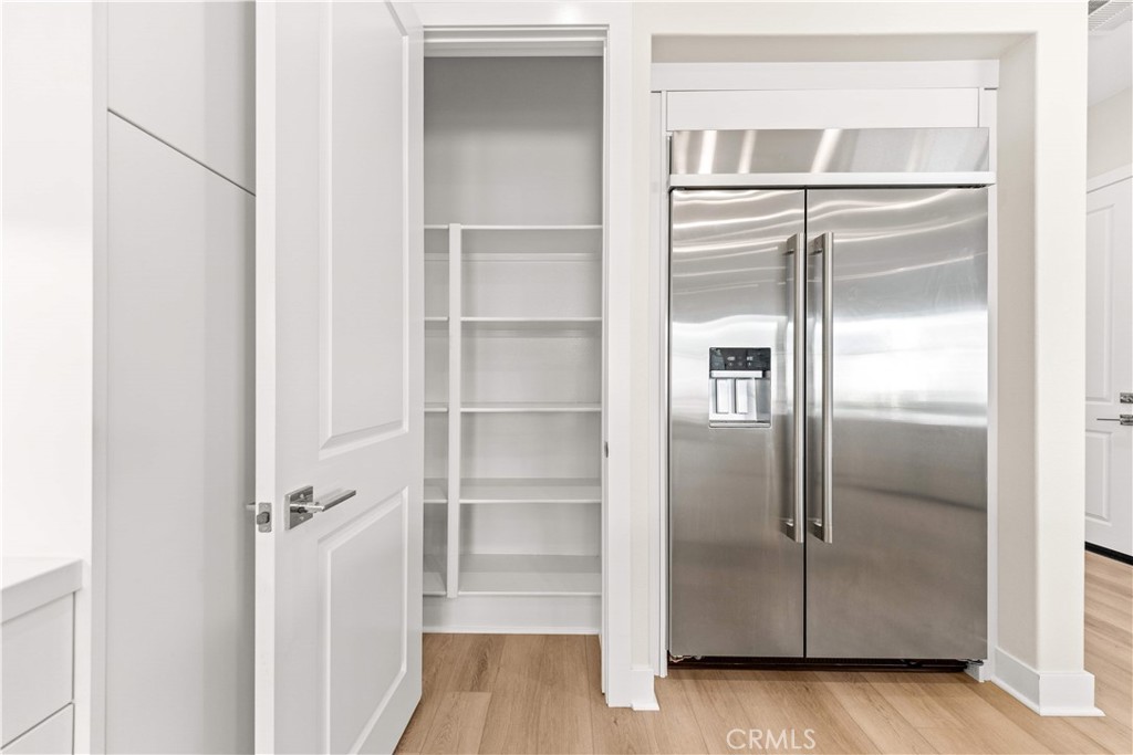 100 Walworth Property Photo 19