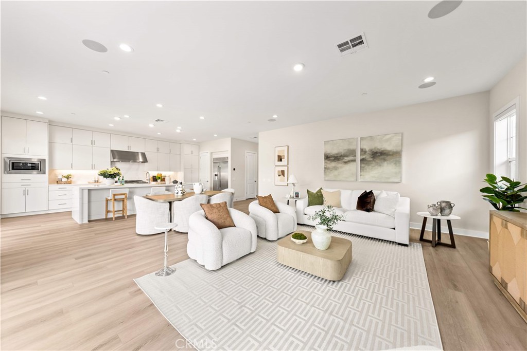 100 Walworth Property Photo 22