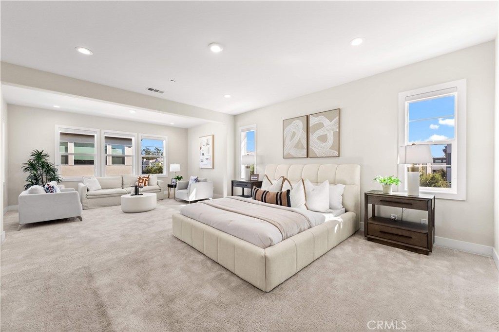 100 Walworth Property Photo 29
