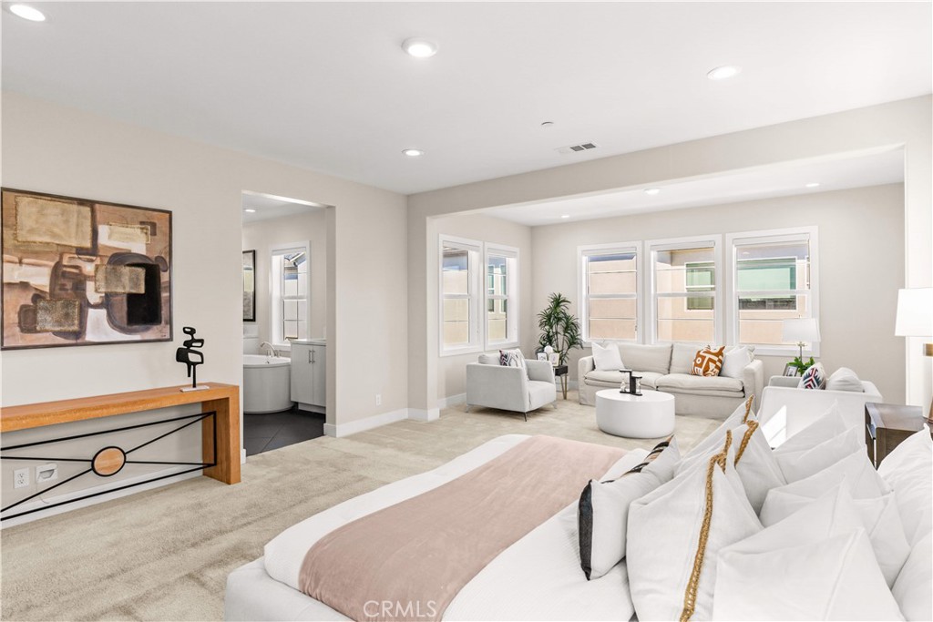 100 Walworth Property Photo 30