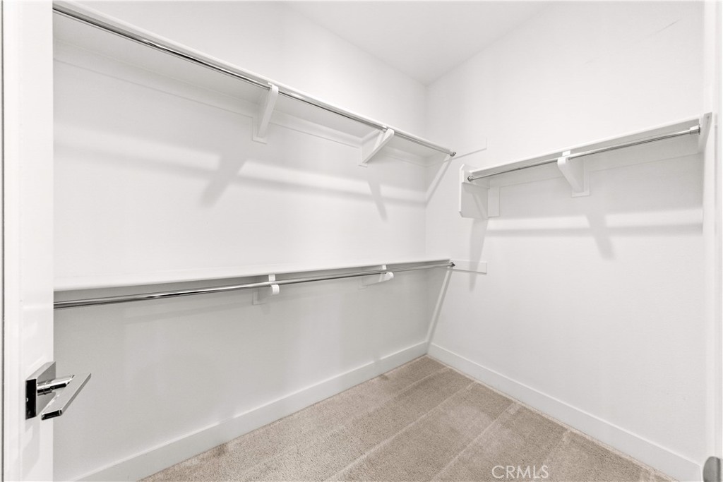 100 Walworth Property Photo 38