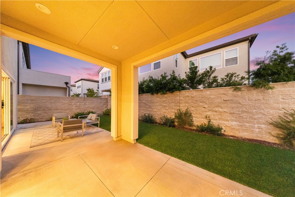 100 Walworth Property Photo 41