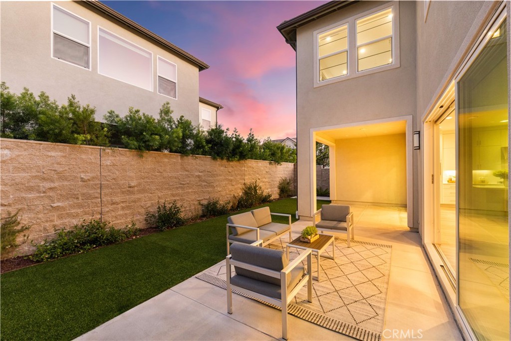 100 Walworth Property Photo 45
