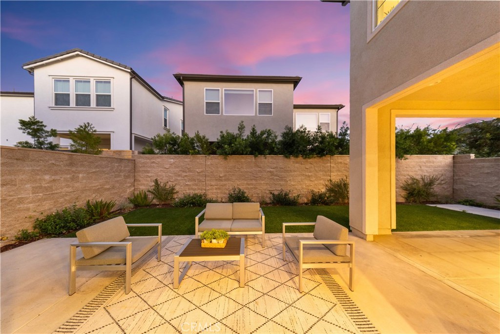 100 Walworth Property Photo 48
