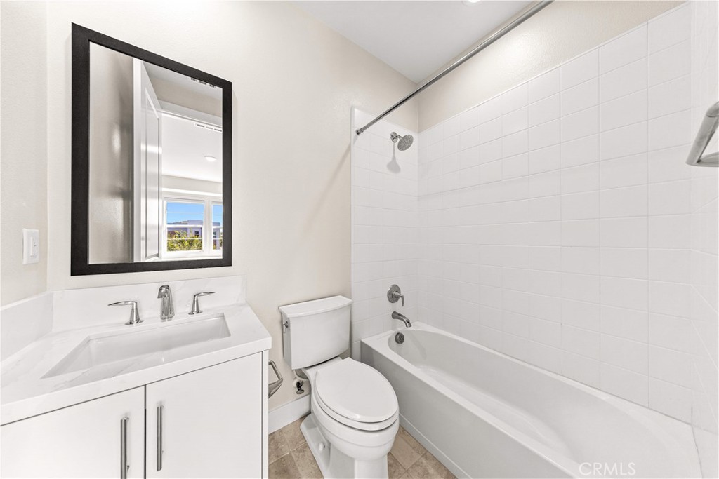 100 Walworth Property Photo 58