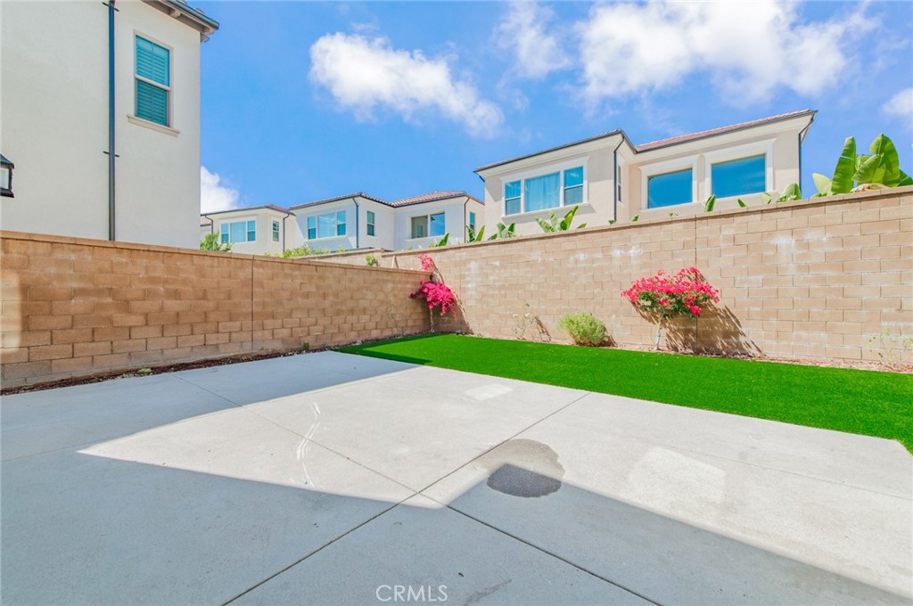 133 Hyperion Property Photo 21