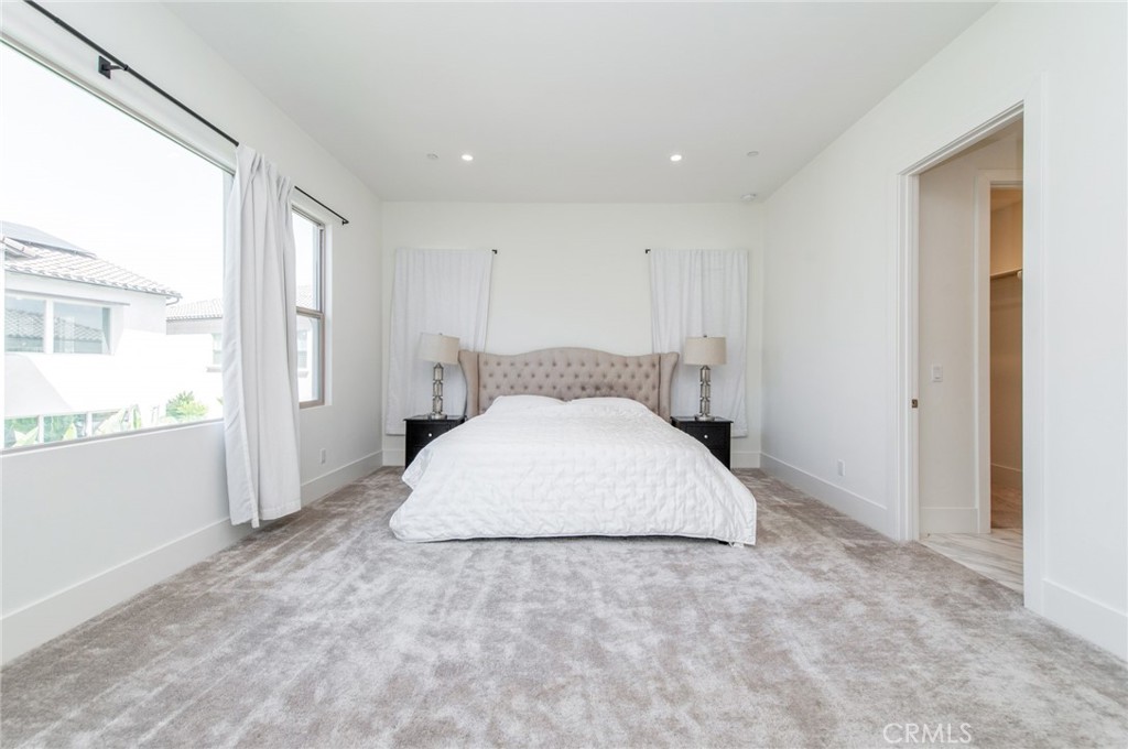 133 Hyperion Property Photo 34
