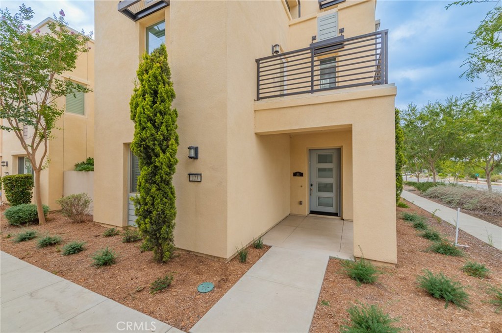 123 Stellar Property Photo 2