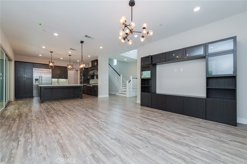 123 Stellar Property Photo 4