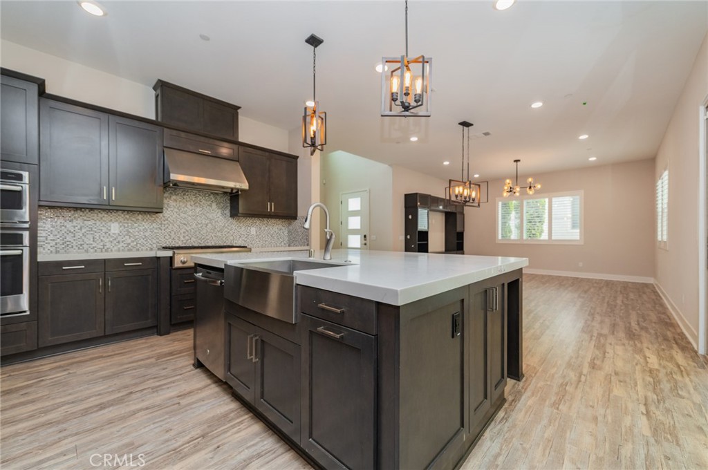 123 Stellar Property Photo 6