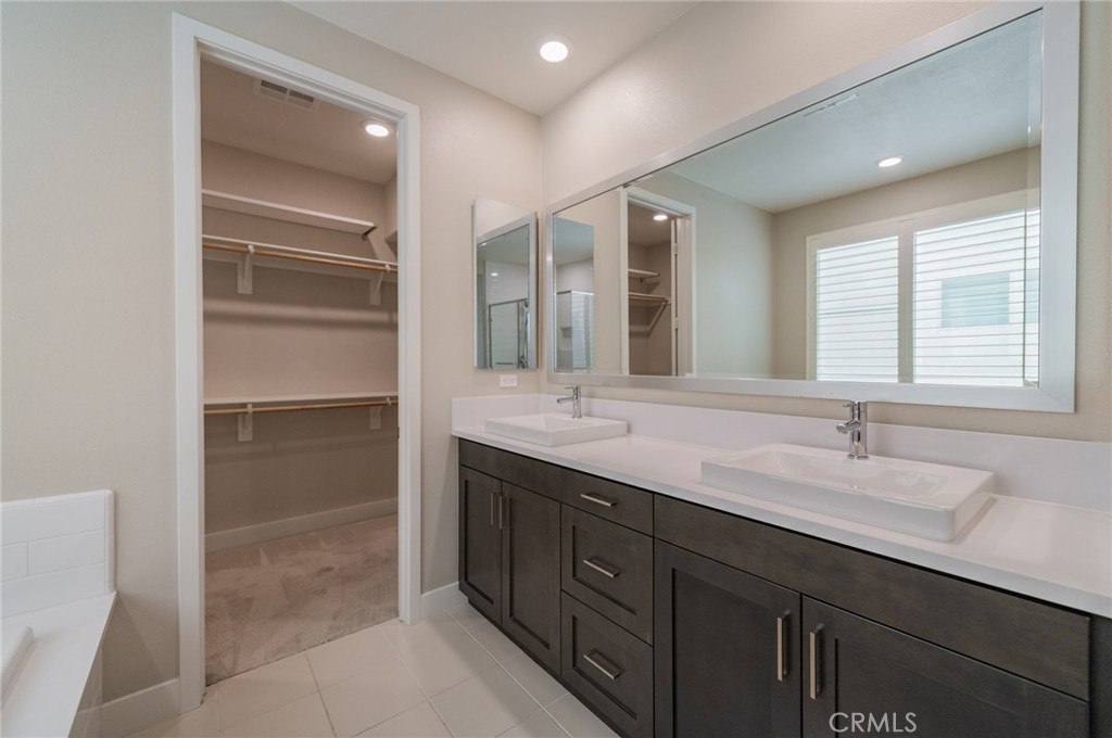 123 Stellar Property Photo 15