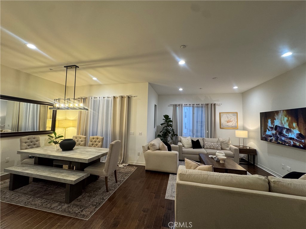 21 Gramercy 218 Property Photo 3