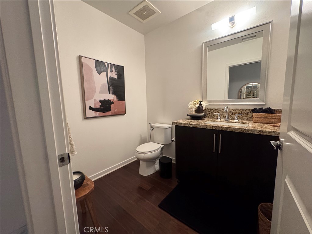 21 Gramercy 218 Property Photo 23