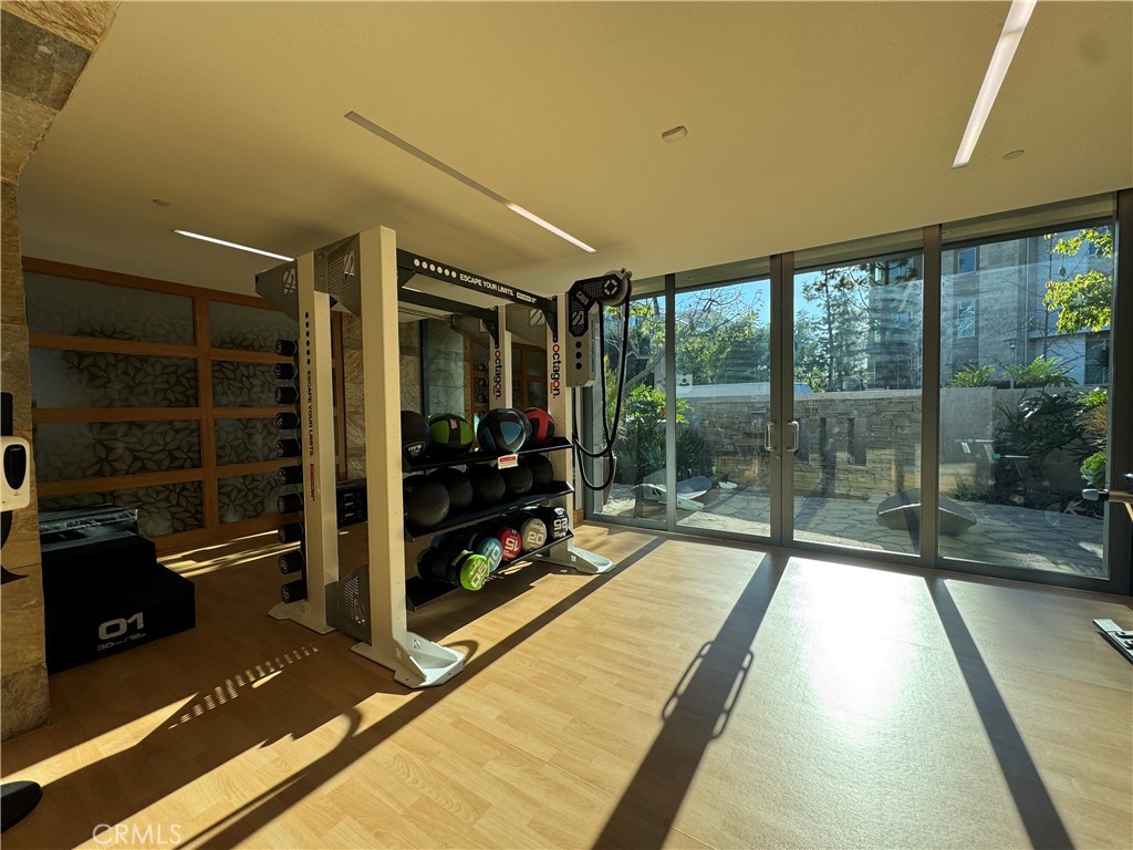 21 Gramercy 218 Property Photo 48