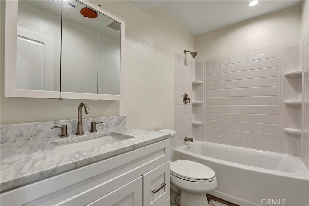 402 E Glendale Drive Property Photo 13